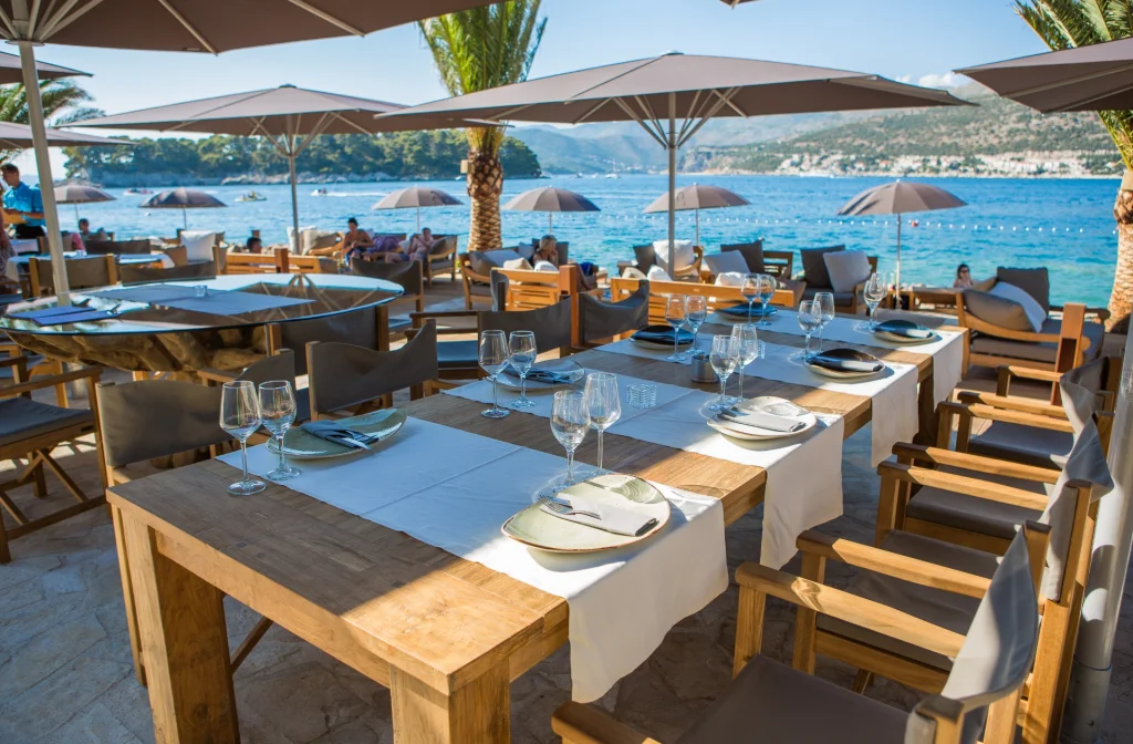 Valamar Tirena Hotel Dubrovnik Coral Beach Club Tisch
