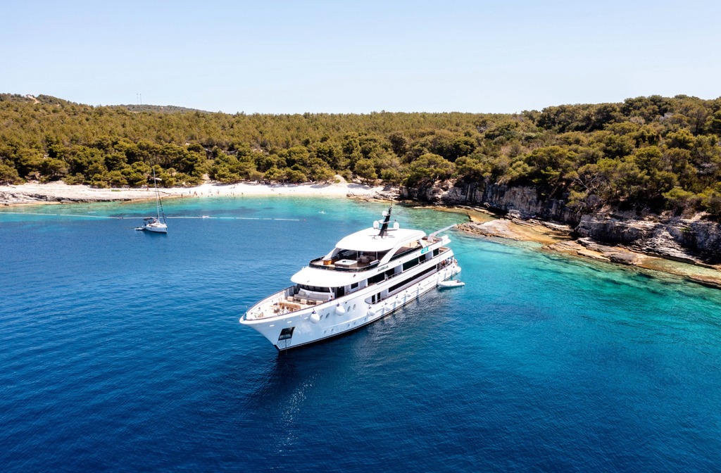 Schiff Inselhuepfen Kreuzfahrt Ms Aurelia Aussenansicht