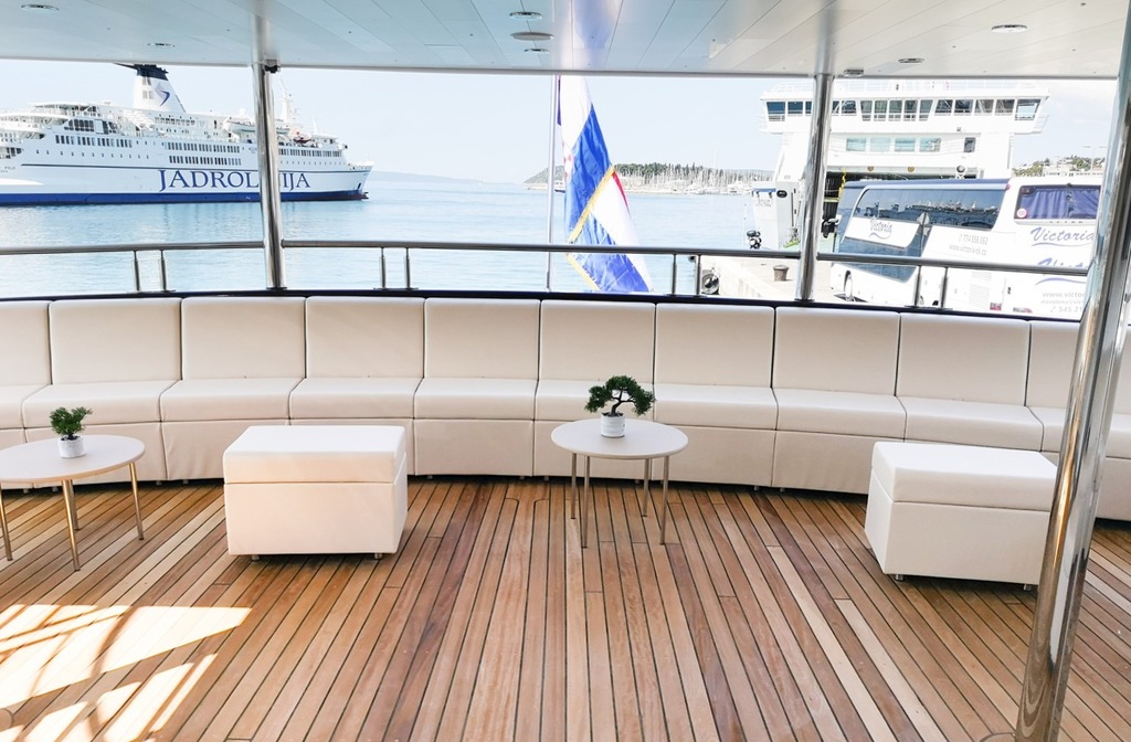 Schiff Inselhuepfen Kreuzfahrt Ms Aurelia Auf Deck