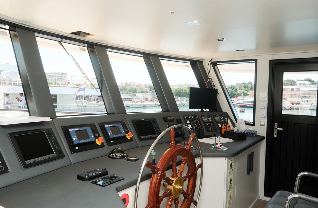 Schiff Inselhuepfen Kreuzfahrt Ms Aurelia Komandoraum