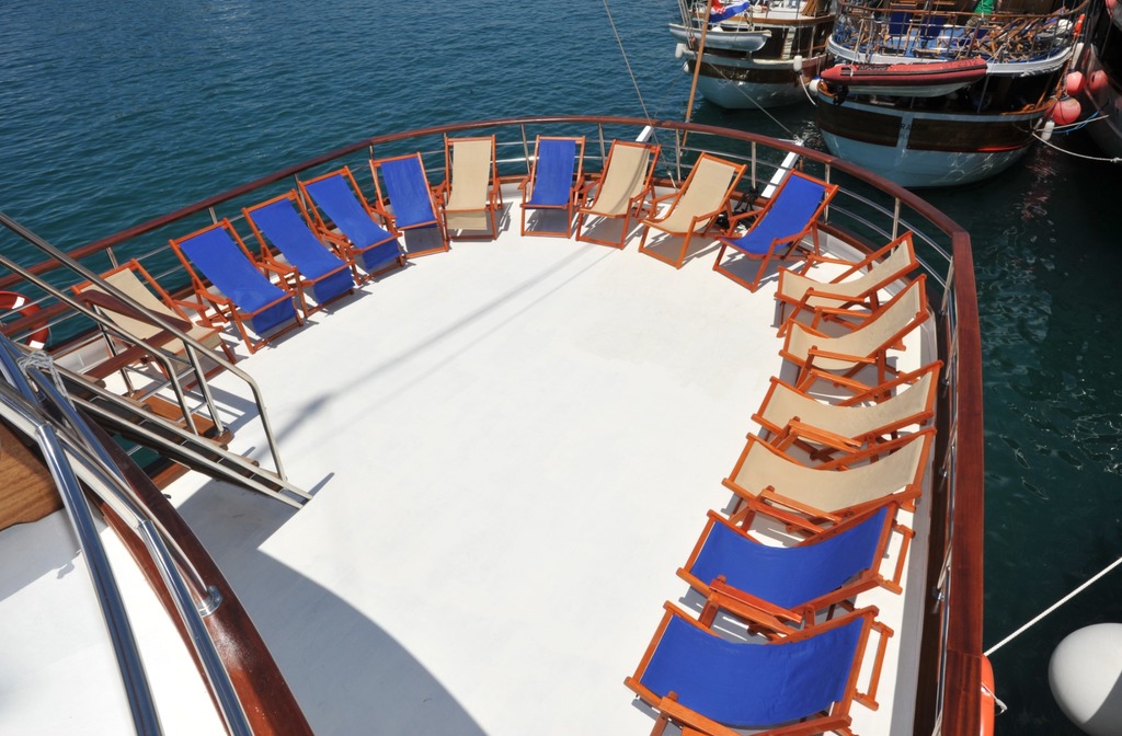 Schiff Inselhuepfen Kreuzfahrt Dionis Restaurant Auf Deck