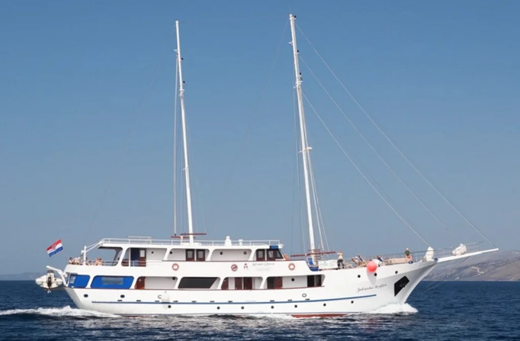 Schiff Jadranska Kraljica