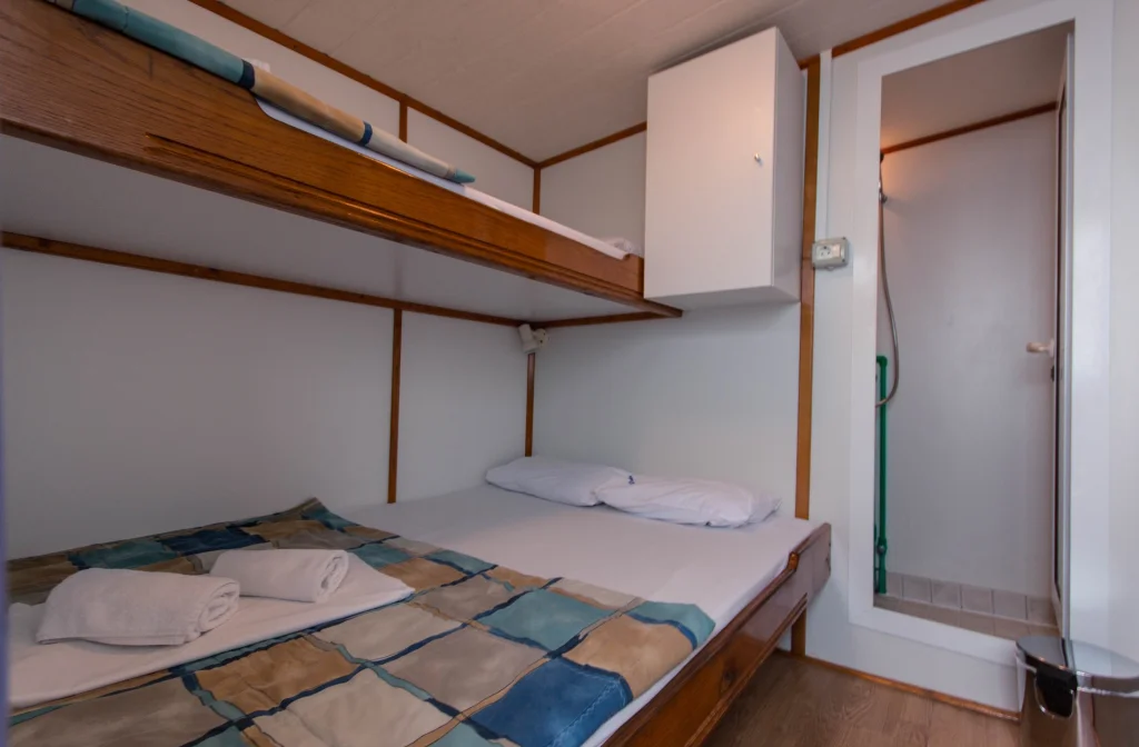 Schiff Dalmatinka Kabine Auf Hauptdeck Bett