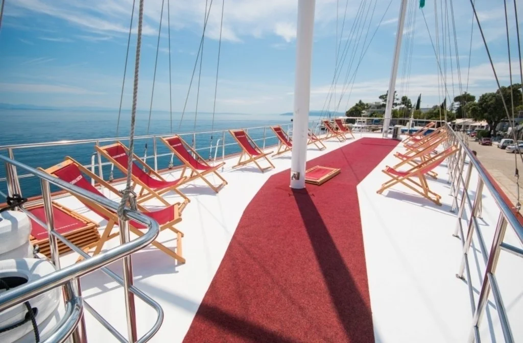 Schiff Msmorena Sonnendeck
