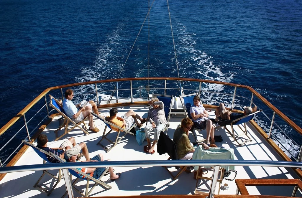 Schiff Inselhuepfen Kreuzfahrt Meridijan Deck