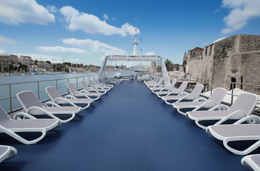 Schiff Felix Sonnendeck