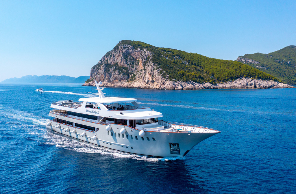 Schiff Inselhuepfen Ms Mama Marija Ii