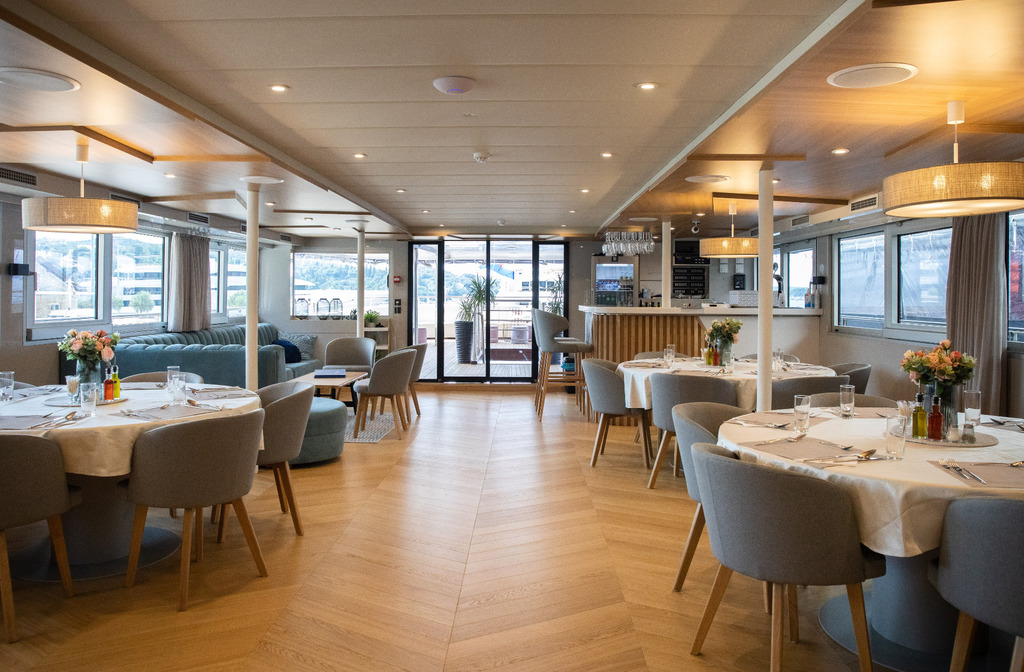 Schiff Inselhuepfen Ms Mama Marija Ii