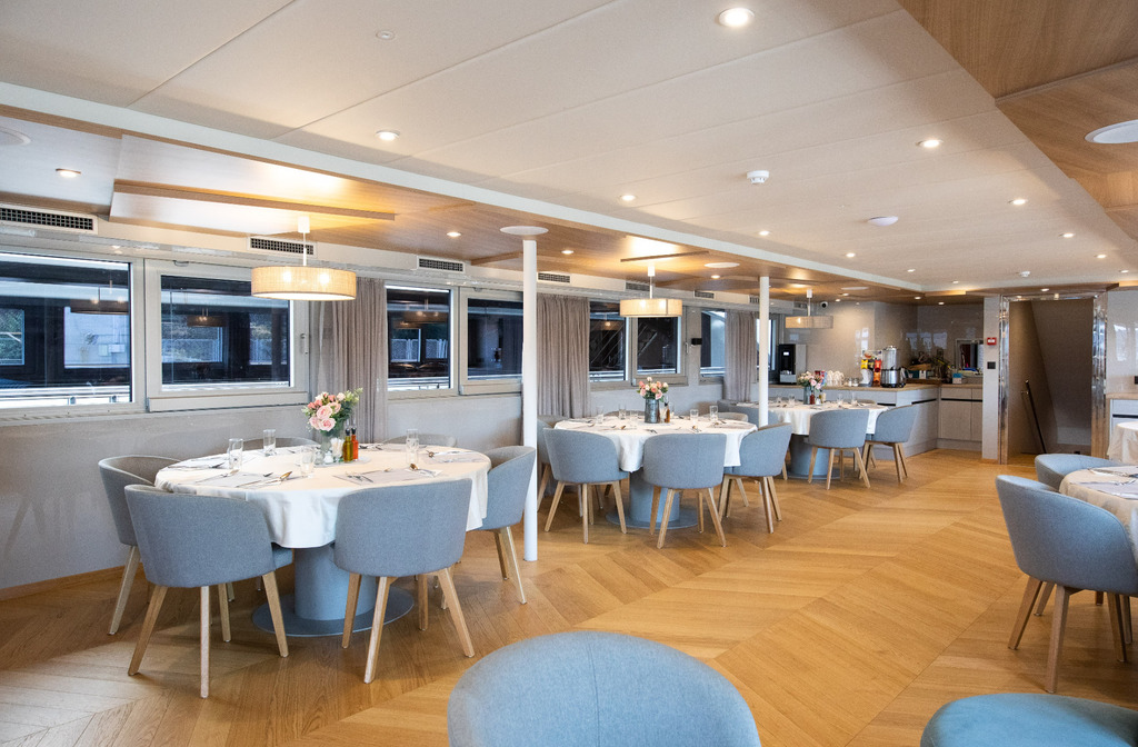 Schiff Inselhuepfen Ms Mama Marija Ii