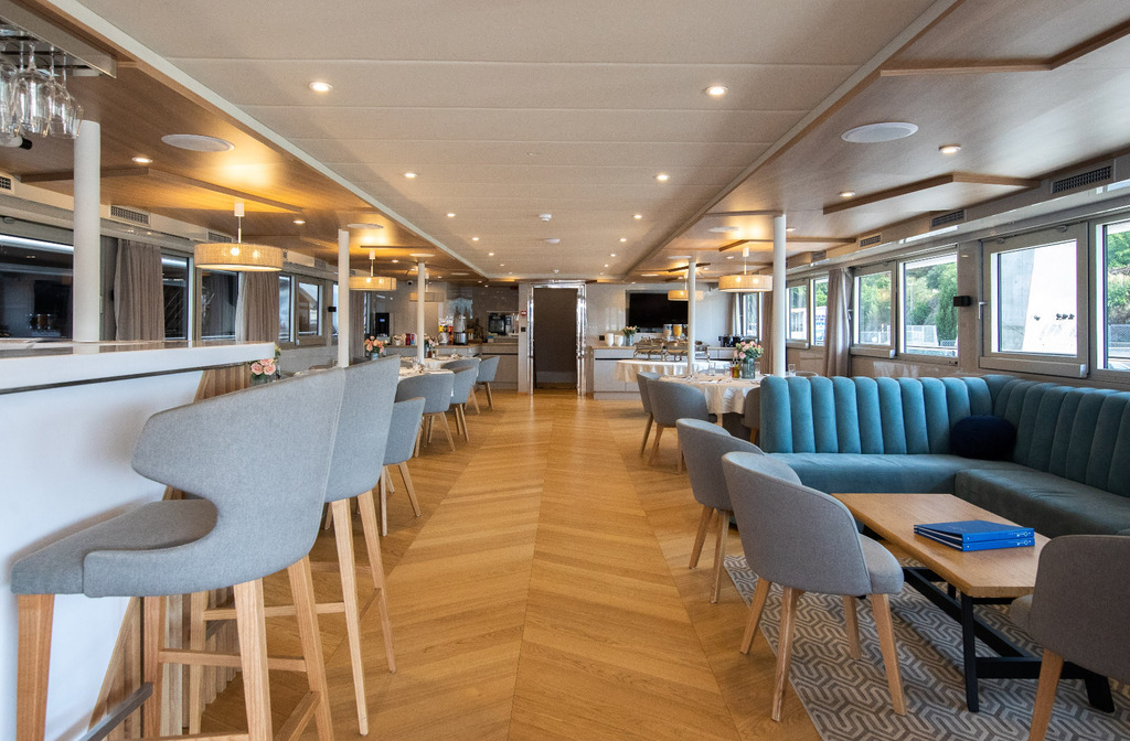 Schiff Inselhuepfen Ms Mama Marija Ii