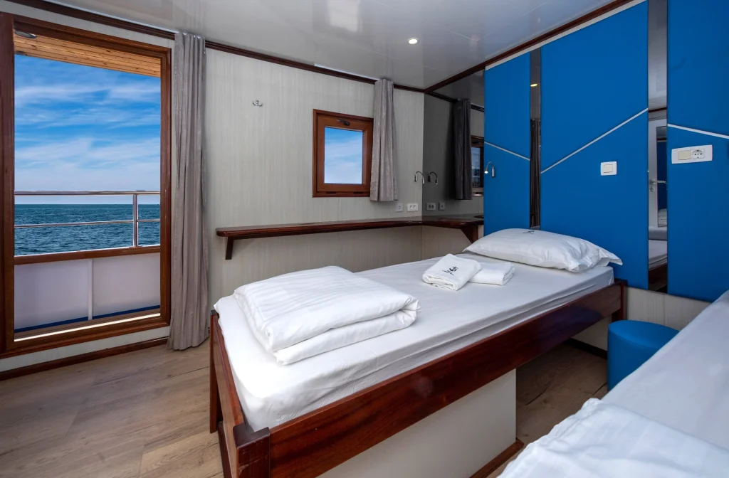 Schiff Aria Kabine Auf Hauptdeck Bett Tuer