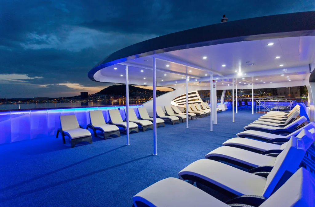 Schiff Solaris Sonnendeck Blick Auf Split