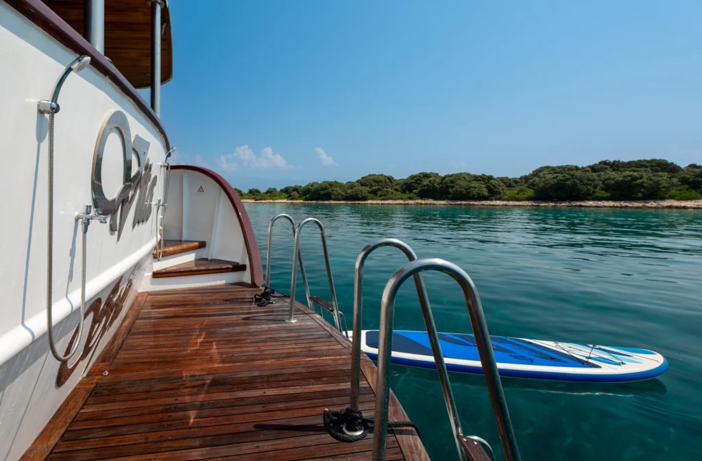 Schiff Vita Schwimmdeck