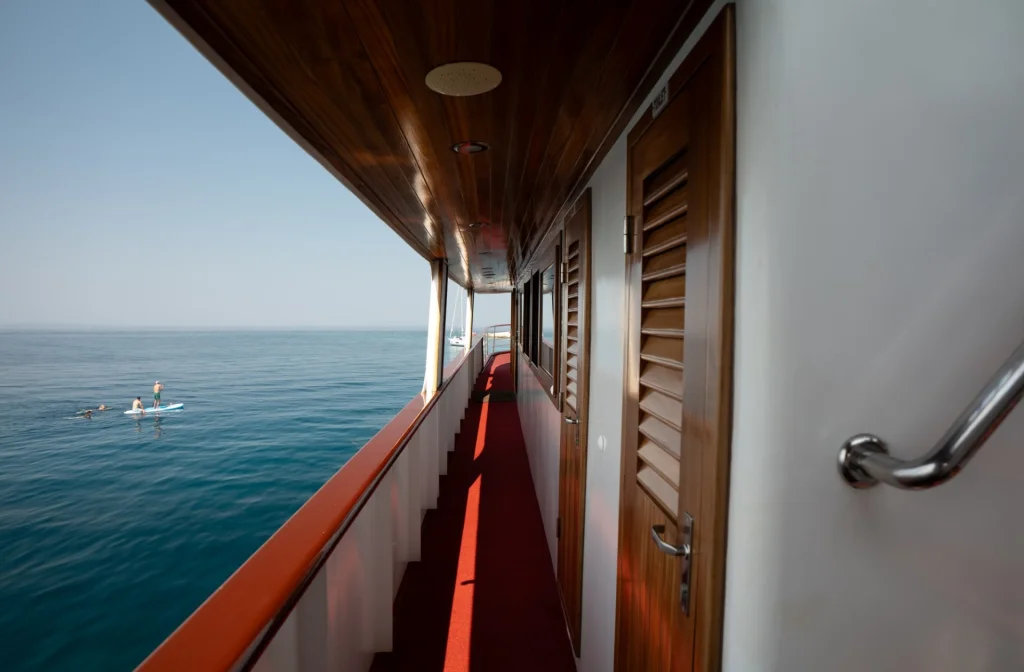 Schiff Vita Hauptdeck