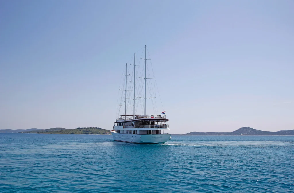 Schiff Voyage Aussenansicht Von Hinten