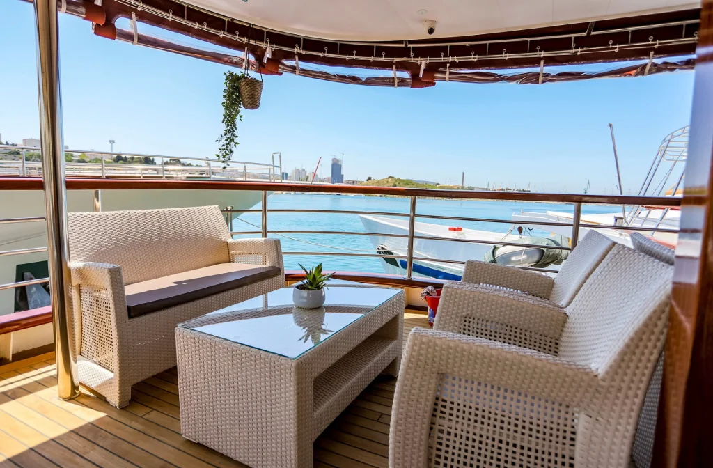 Schiff Voyage Heck Lounge Blick