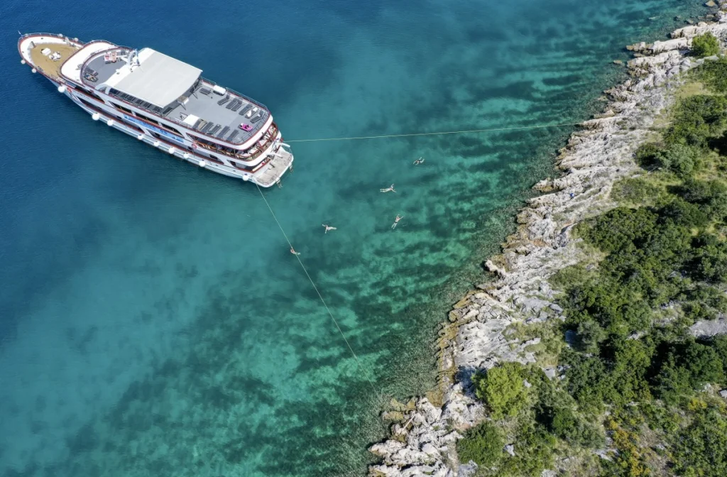 Schiff Mystic Aussenansicht Von Oben