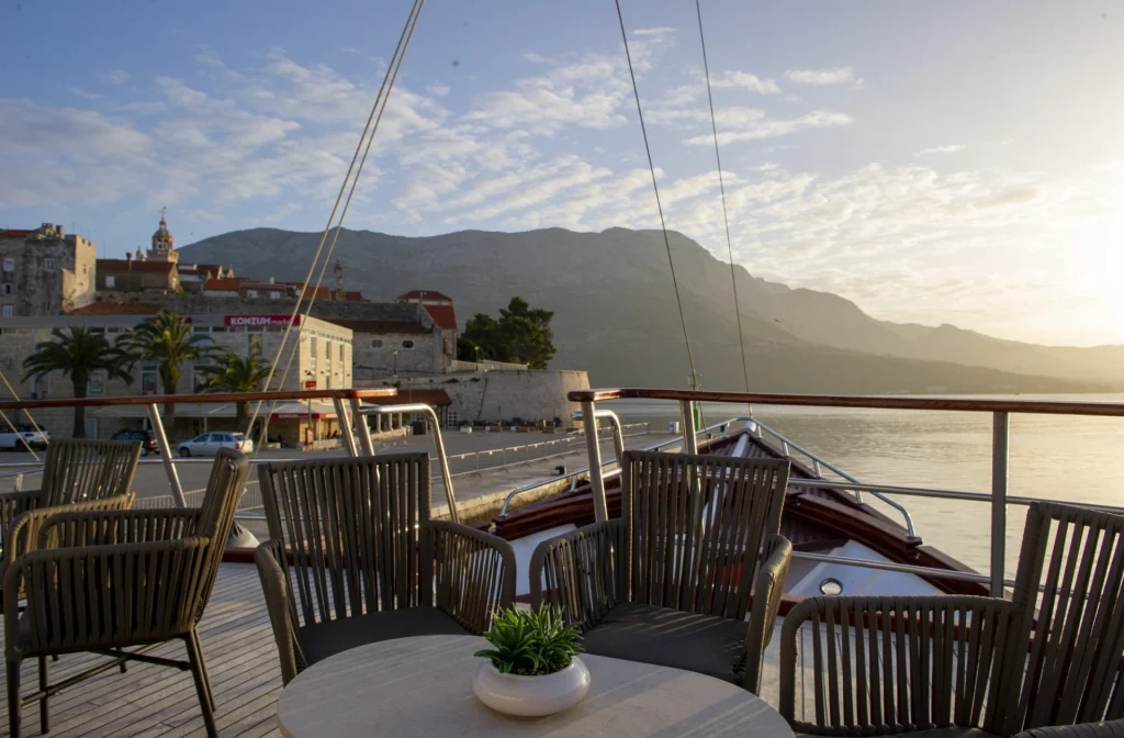 Schiff Amore Bug Korcula