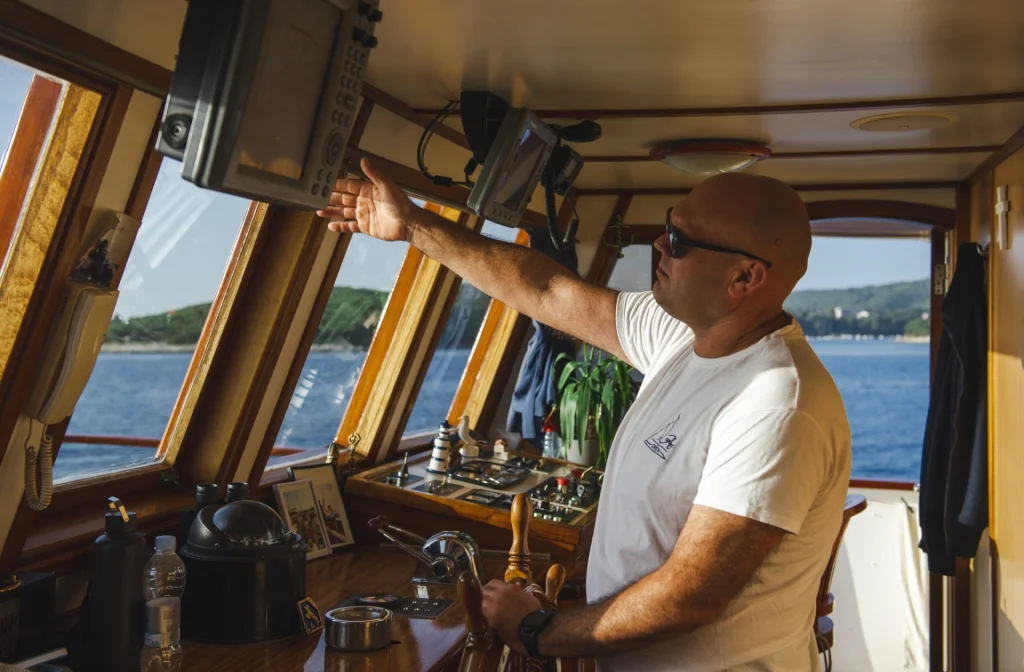 Schiff Amore Kapitaen