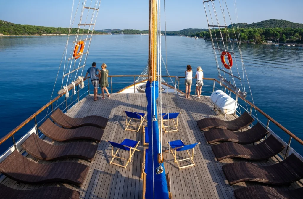Schiff Macek Sonnendeck