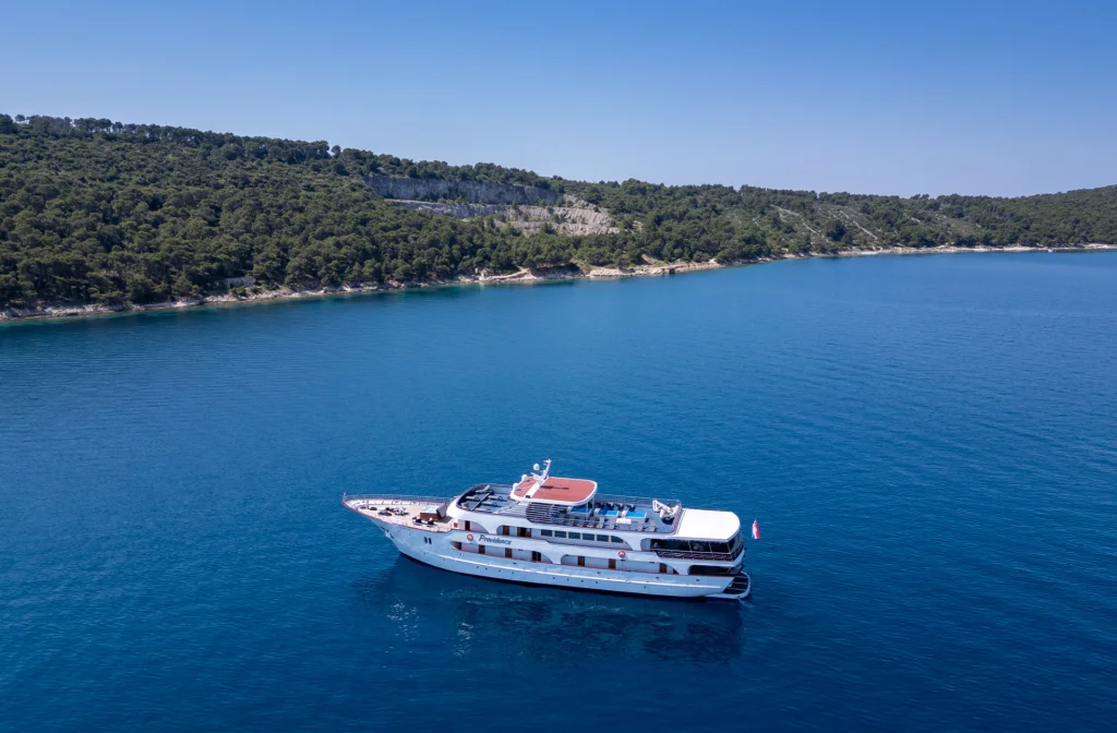 Schiff Kroatien Kreuzfahrt Ms Providenca Aussenansicht
