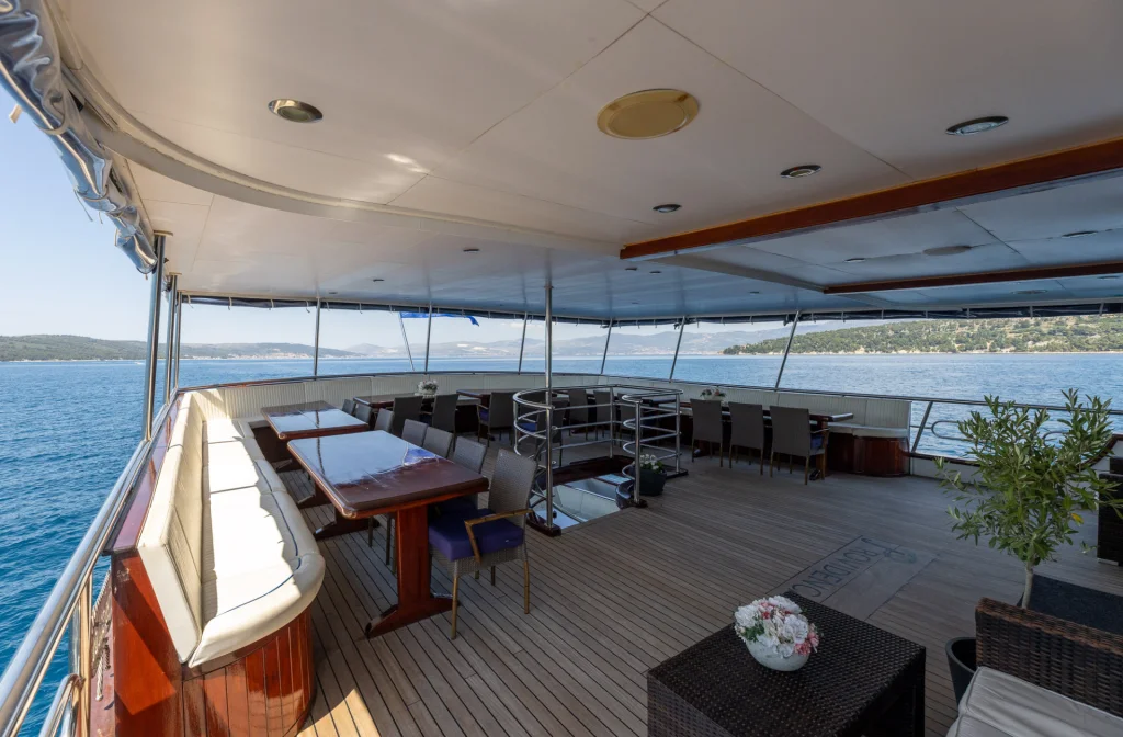 Schiff Kroatien Kreuzfahrt Ms Providenca Aussen Lounge