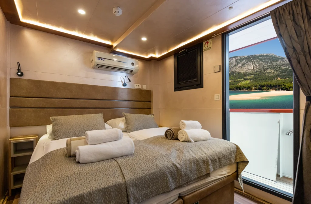 Schiff Equator Kabine Auf Hautdeck Bett Bol