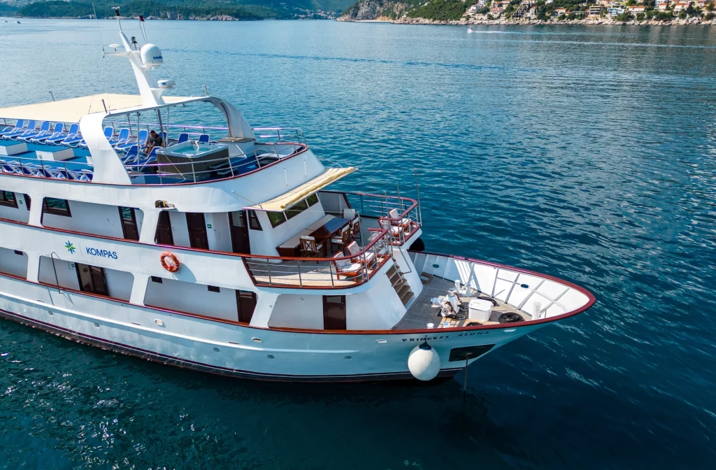 Schiff Princess Aloha Aussenansicht Bug Steuerbord