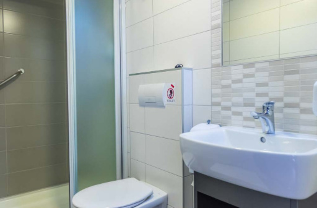 Schiff Inselhuepfen Prestige Badezimmer