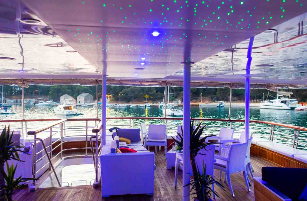 Schiff Inselhuepfen Prestige Terrasse