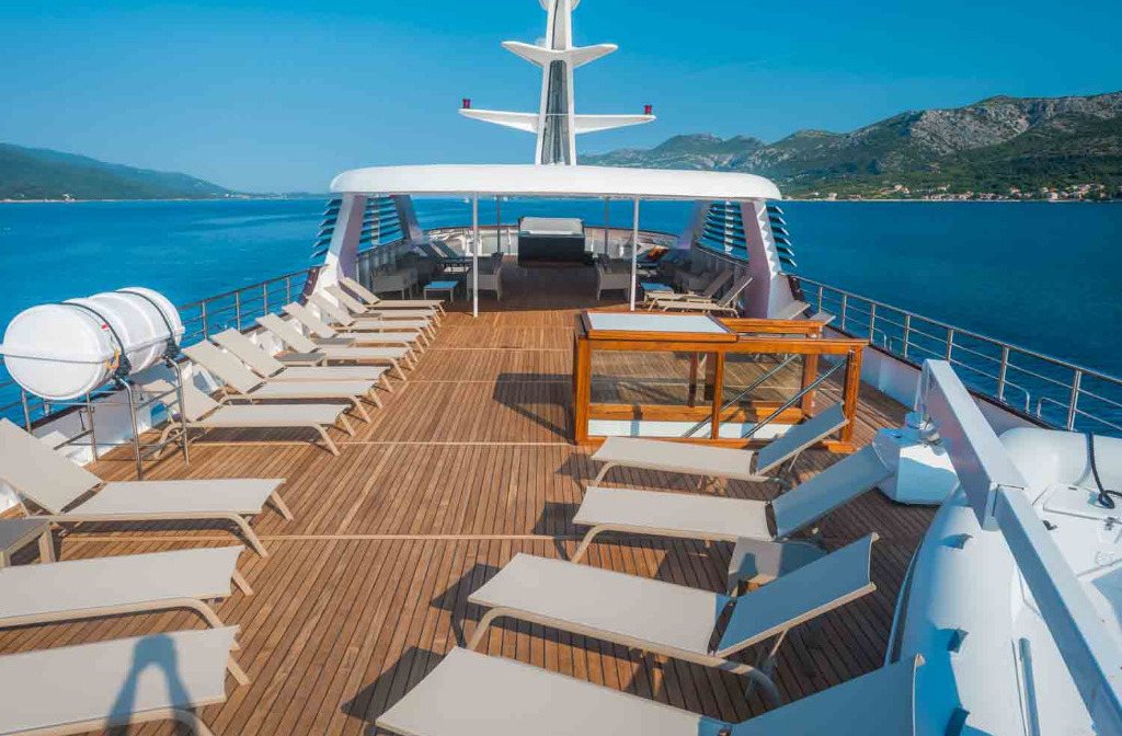 Schiff Inselhuepfen Avantgard Sonnendeck