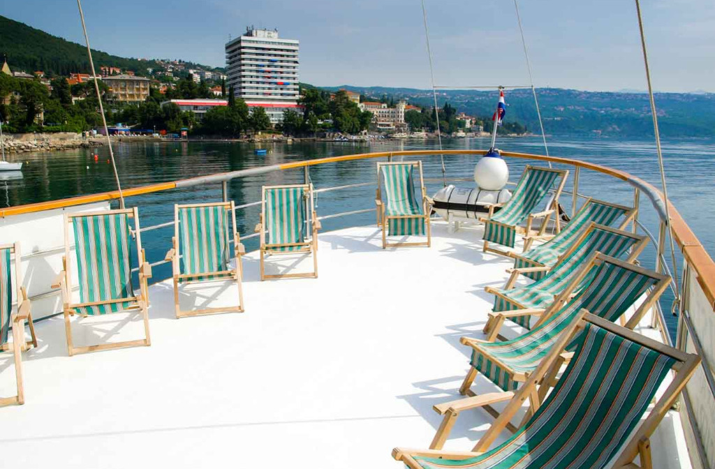 Schiff Kroatien Beispielschiff Traditonal E Sonnendeck