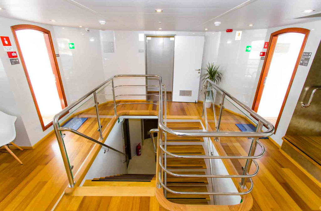 Schiff Kroatien Maritimo Gang