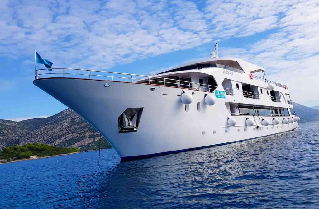 Schiff Markan Aussenansicht
