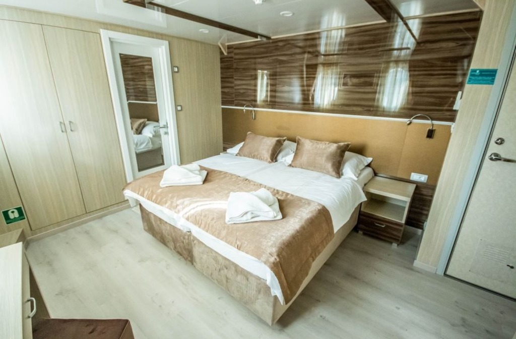 Schiff Ms Markan