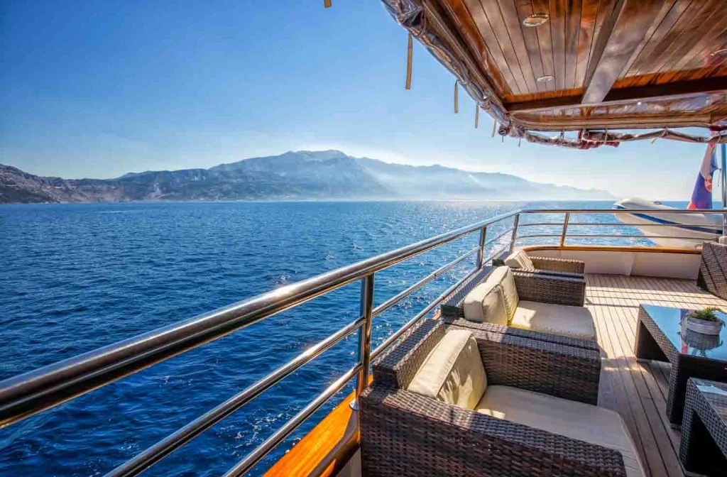 Schiff Inselhuepfen Diamond Terrasse