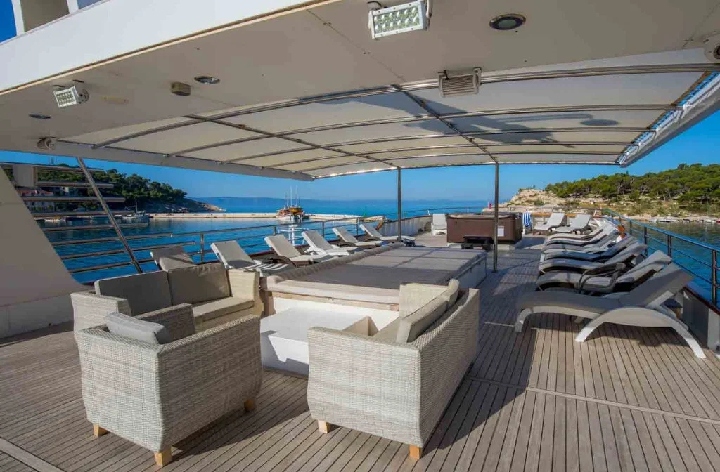 Schiff Inselhuepfen Diamond Sonnendeck