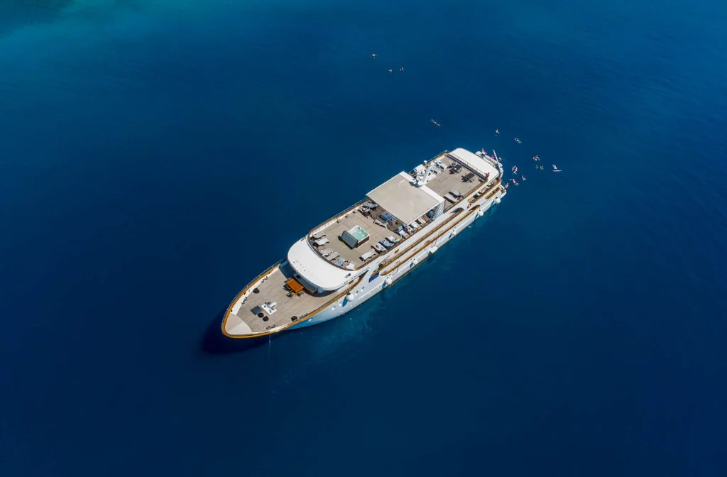 Schiff Inselhuepfen Diamond Von Oben