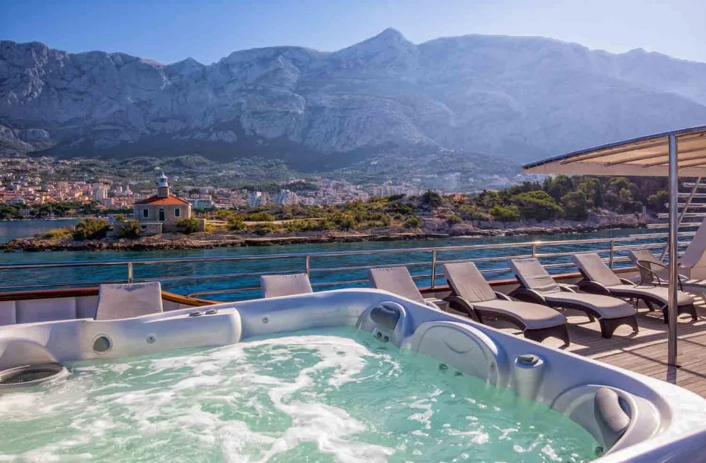 Schiff Inselhuepfen Diamond Terrasse Whirlpool