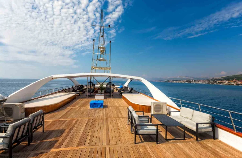 Schiff Inselhuepfen President Deck