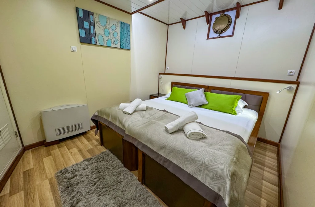 Schiff President Kabine Auf Unterdeck Bett Bild