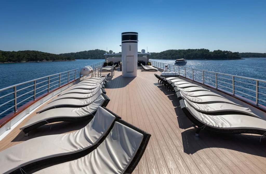 Schiff Stella Maris Sonnendeck