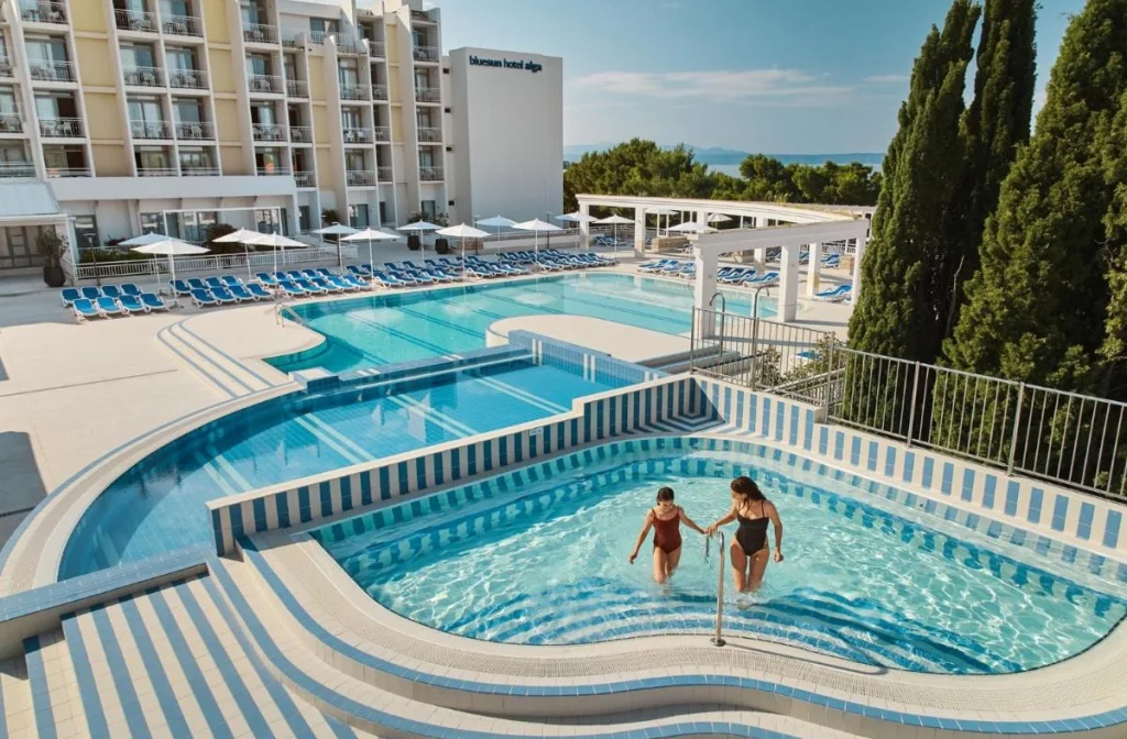 Bluesun Hotel Alga Tucepi Aussenpool Kinderpool