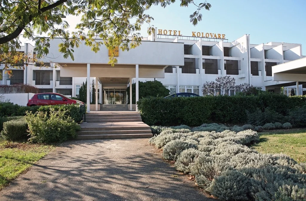 Norddalmatien Zadar Hotel Kolovare Aussenansicht