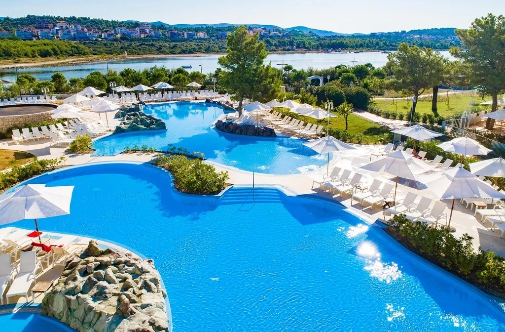 Mitteldalmatien Sibenik Amadria Park Jakov Pool