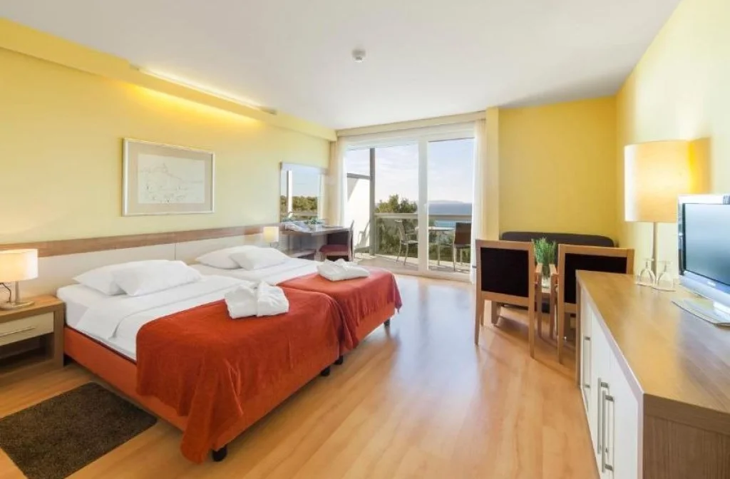 Hotel Aurora Mali Losinj Doppelzimmer Premium Meerblick Bett
