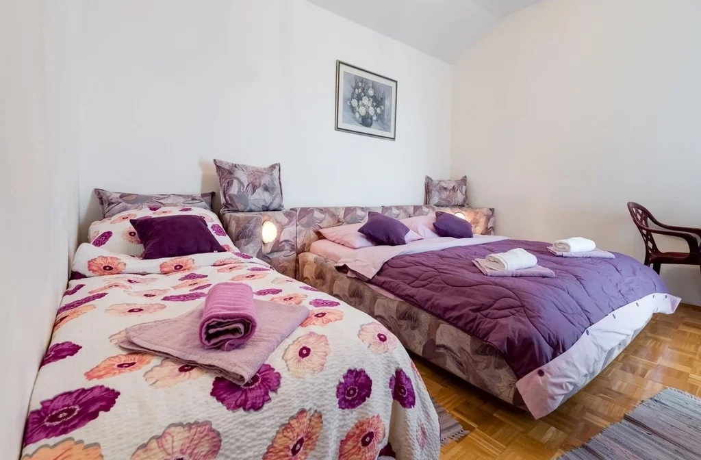 Kroatien Appartements Lokva Rogoznica Schlafzimmer2