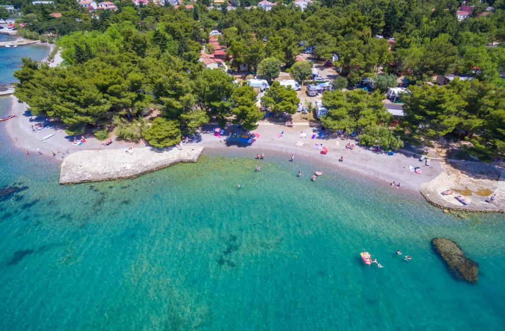 Bluesun Mobile Homes Paklenica Starigrad Paklenica Aussenansicht Strand Wald