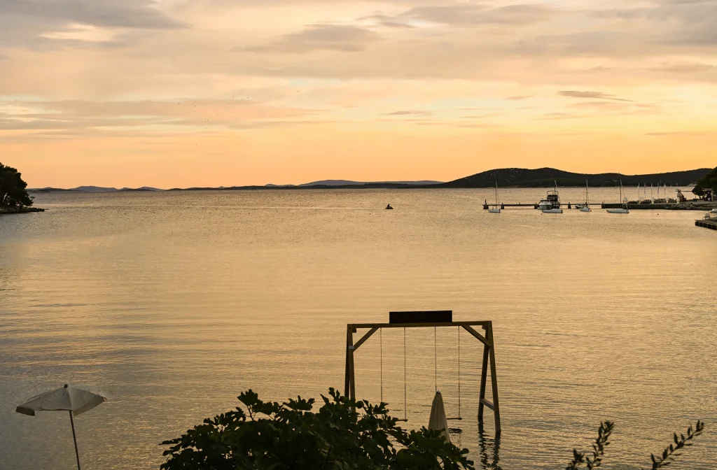 Crvena Luka Resort Biograd Na Moru Meerschaukel