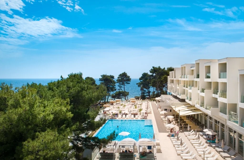 Kvarner Insel Rab Valamar Hotel Carolina Und Villas Aussenansicht